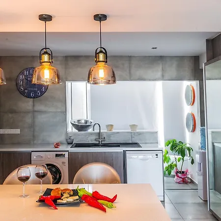 Levanco City Sea Business Apartment *