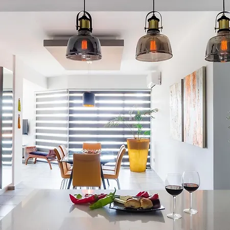 Levanco City Sea Business Apartment